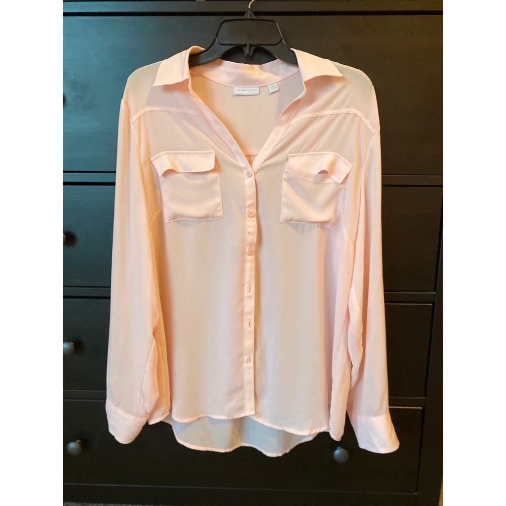 Blush button-up long sleeved blouse
